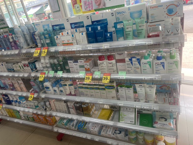 Đường Lê Quý Đôn (Ngay Bách hóa XANH Ngay Trường THCS Tân Xuân), Phường Bình Phước, Tỉnh Đồng Nai, Việt Nam